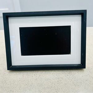 Kodak EasyShare M820 Digital Frame~DC 12V~18W~Black Frame~Freestanding/Hanging